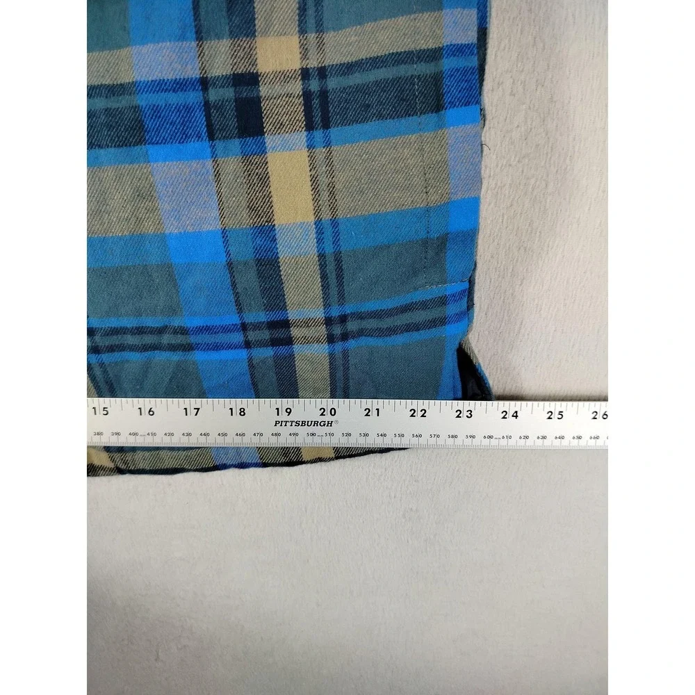 Legendary Whitetails Jacket Mens Large Blue Plaid Flannel Hooded Quilted Shacket